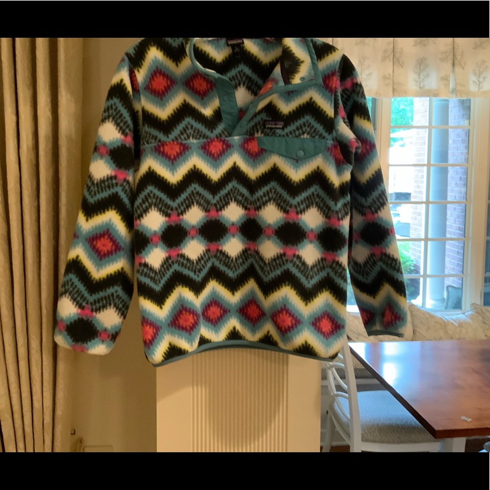 Kids’ Patagonia Synchilla  Quarter Button Pull-on Size L or 12 Aztec print